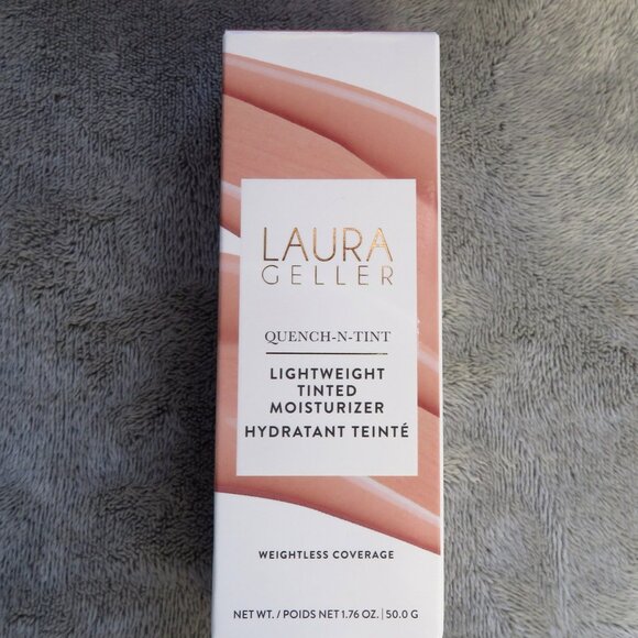 New in Box Laura Geller Quench N Tint Lightweight Tinted Moisturizer - Medium - Picture 1 of 12